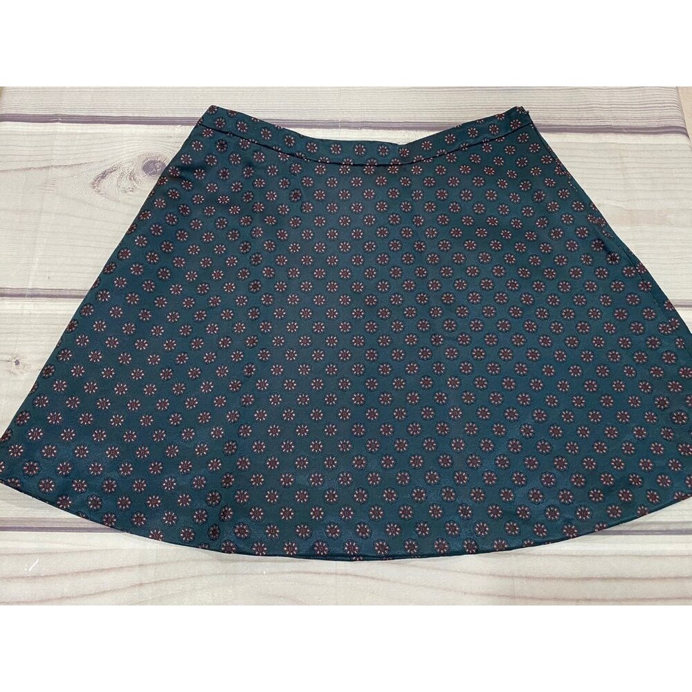 Ann Taylor LOFT  Size 12 A-Line Skirt Green Floral Sateen Knee Length Flare New